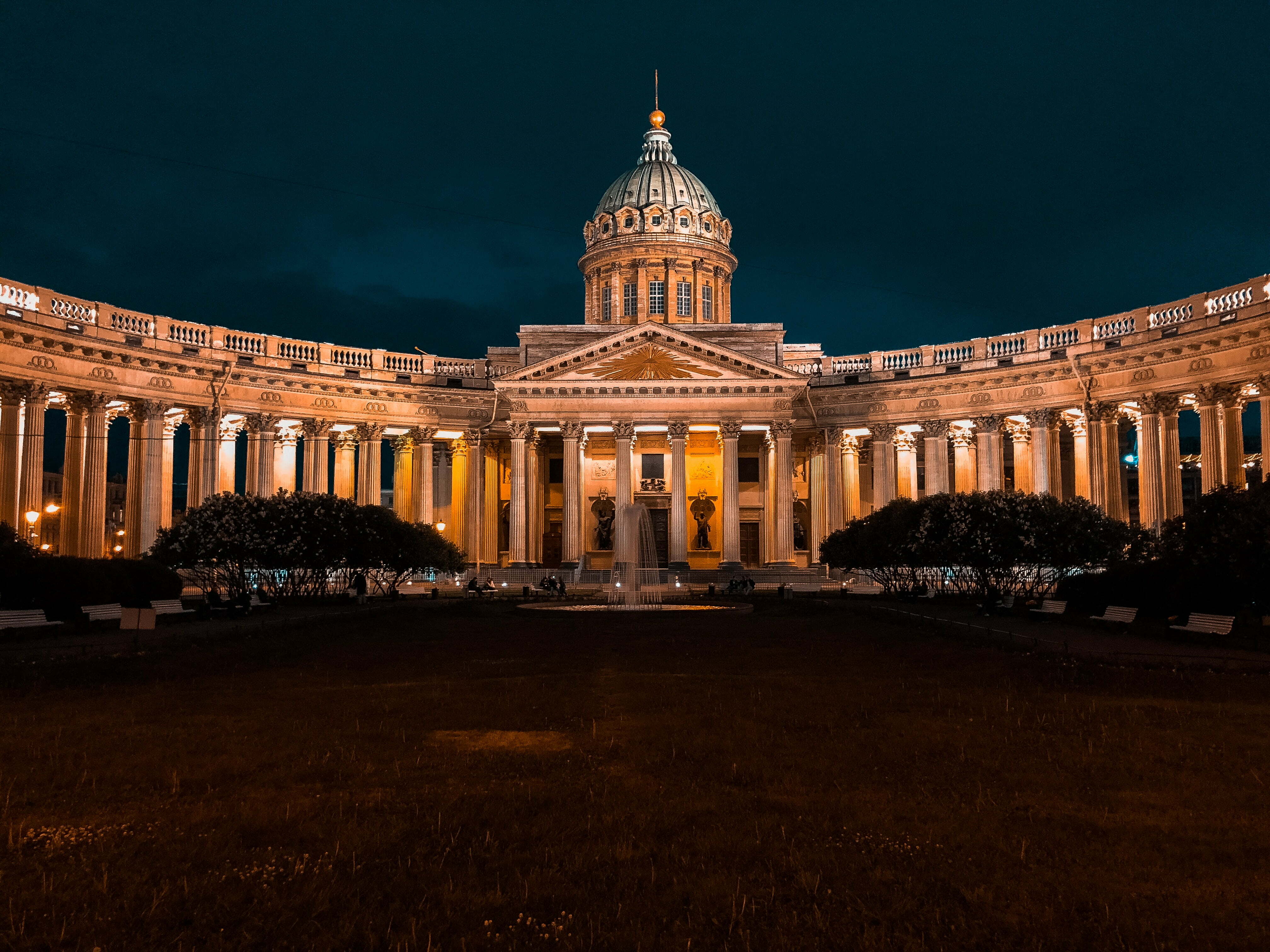 เที่ยวรัสเซีย เซนต์ปีเตอร์สเบิร์ก มหาวิหารคาซาน Kazan Cathedral