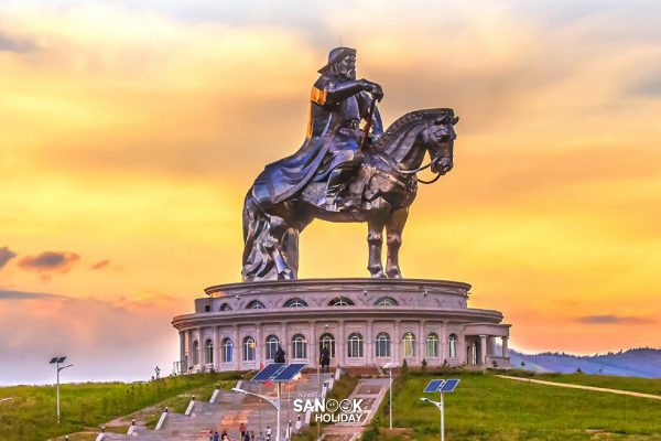 อนุสาวรีย์เจงกีสข่าน (Genghis Khan Equestrian Statue)