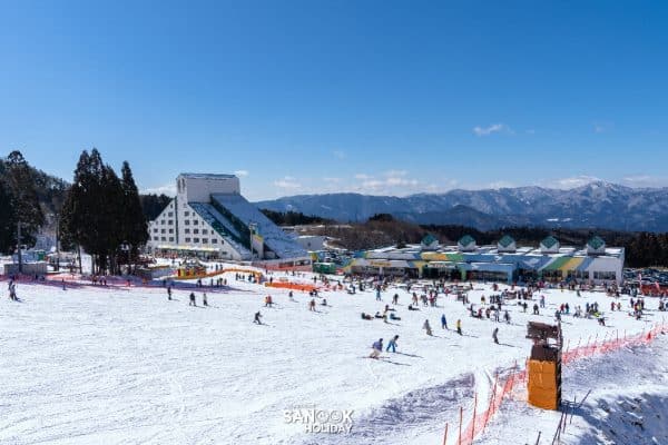 ลานสกีวาชิกาตาเกะ (Washigatake Ski Resort)