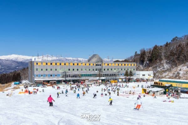 ลานสกีวาชิกาตาเกะ (Washigatake Ski Resort)