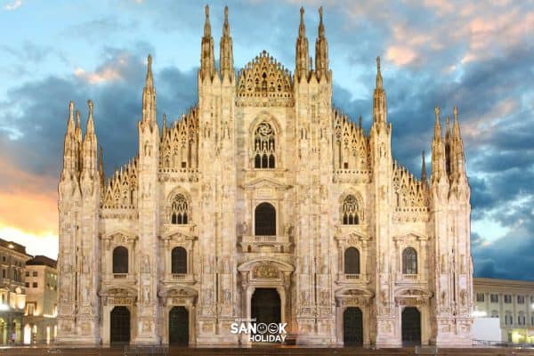 มหาวิหารแห่งเมืองมิลาน (Duomo di Milano)