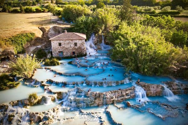 แช่จากุซซี่ธรรมชาติ SATURNIA