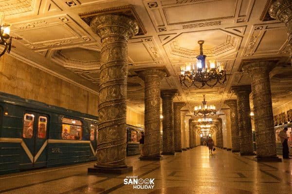 สถานีรถไฟใต้ดินกรุงมอสโคว์ (Moscow Metro)