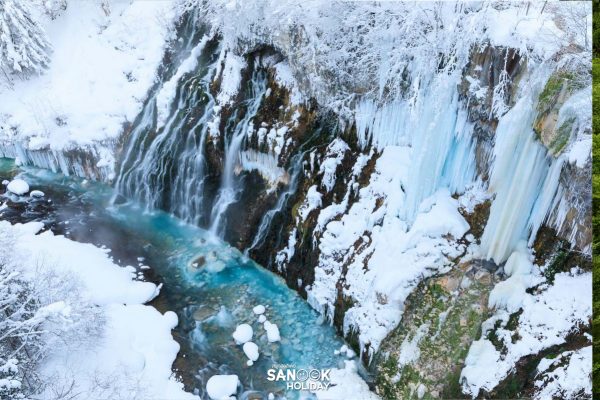 น้ำตกชิราฮิเกะ (Shirahige Waterfall) 