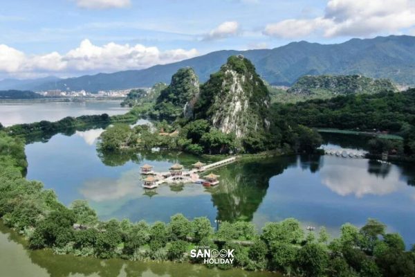 เขาหินเจ็ดดาว (Seven Star Crags)