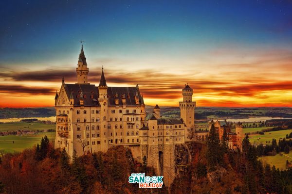 ปราสาทน็อยชวานชไตน์ (Neuschwanstein Castle)