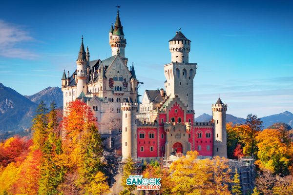 ปราสาทน็อยชวานชไตน์ (Neuschwanstein Castle)