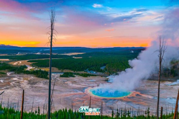 อุทยานแห่งชาติเยลโลว์สโตน (Yellowstone National Park)